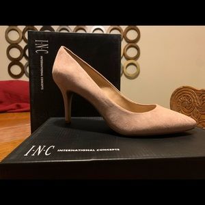 Brand new Pumps size 9